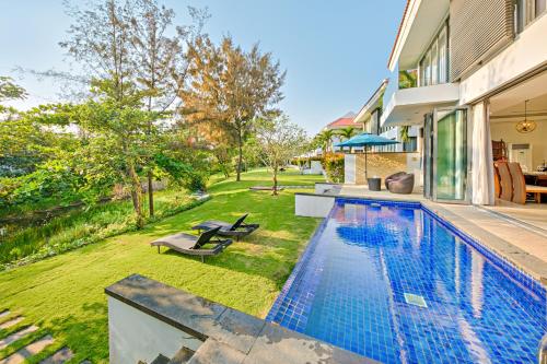 Myra Villa Da Nang Beach