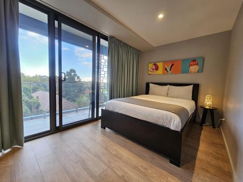 Studio 8 Residences - Adults Only