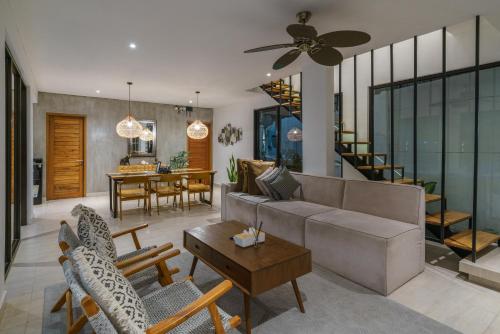 Three-Bedroom Villa image 10