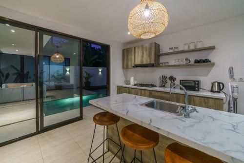 Three-Bedroom Villa image 5