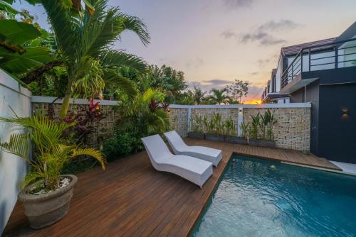 Three-Bedroom Villa image 2