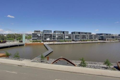 The Prince Lakefront Kingston ACT - Apartment - Canberra