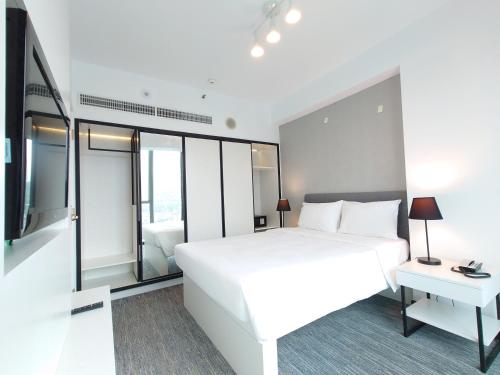 Grand Bay View Hotel Grand Bay View Hotel