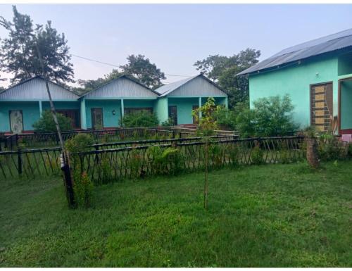 Окрестности, Manas Eco Camp, Mayang Para, Assam in Кумгури