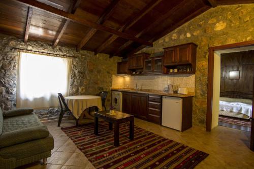 ห้องครัว, Doga Apartments in คายาเคย