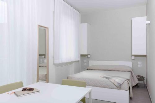 Cirene Apartments Milano - image 9
