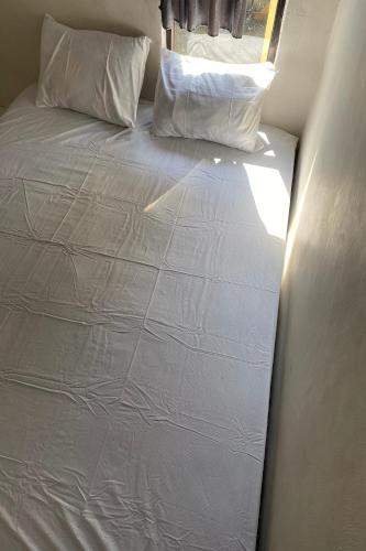 Budget Double Room image 10