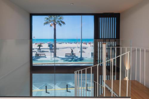 Apartamentos Playa Victoria - by Grupo Tribu