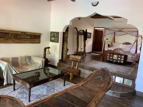 Zi Dhow Beach Cottage