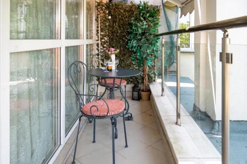 Luxury and Sunny Studio with a view in TOP Center - image 7