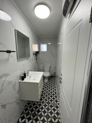 הטרקלין של לינוי - 5 דקות נסיעה מהים, Ashkelon (foto 4)