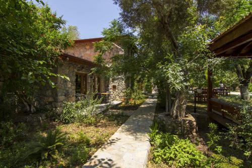 สวน, Doga Apartments in คายาเคย