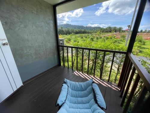 素叻他尼 Baanrimfai Homestay 3星级 酒店 外观