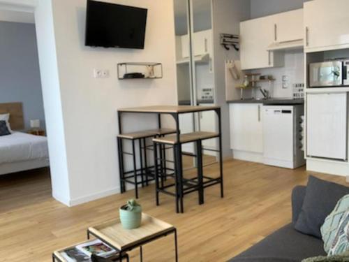 設施, Bel appartement proche gare et centre-ville in 朗布依埃