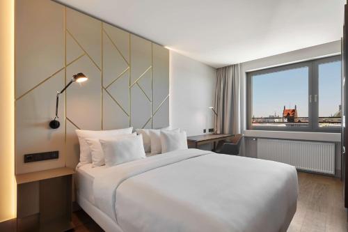 Superior Double or Twin Room with City View