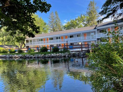 Woodwards White Mountain Resort BW Signature Collection - Accommodation - Lincoln