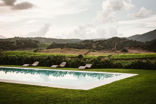 Auberge Santu Martine Cottage with Pool (Ollastru)