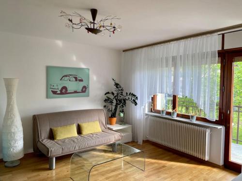Spacious APT in a Quiet Neighbourhood + Private Parking, Lublaň
