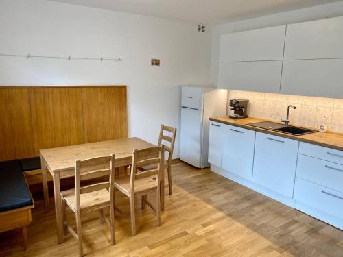 Spacious APT in a Quiet Neighbourhood + Private Parking, Lublaň (fotografie 6)