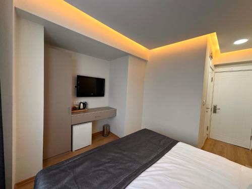 Double Room image 5