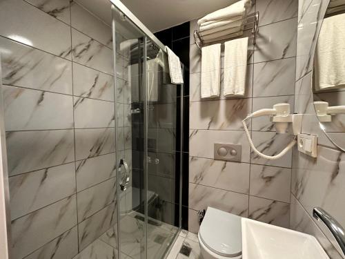 Double Room image 1