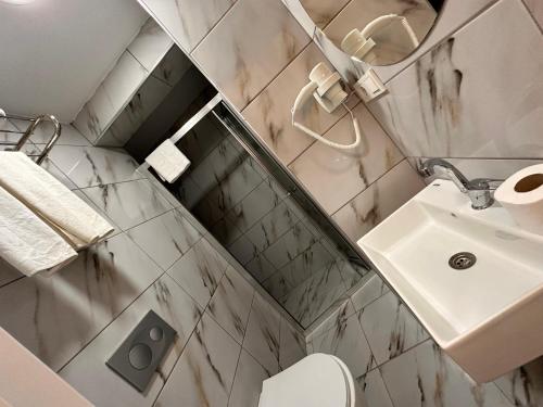 Triple Room image 1