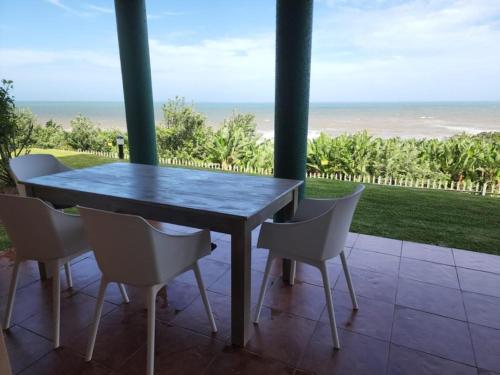 Facilities, No 3 Breakerview Bay in Trafalgar