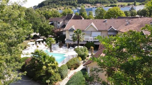 Le Relais de Farrou - Hôtel - Villefranche-de-Rouergue