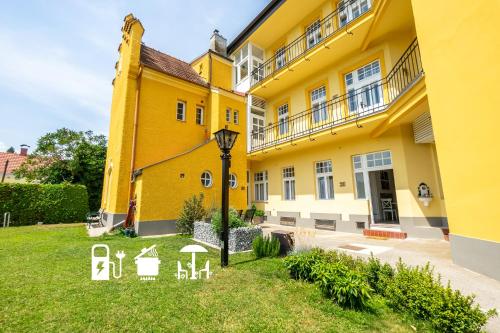  Albizia-Apartments, Pension in Baden