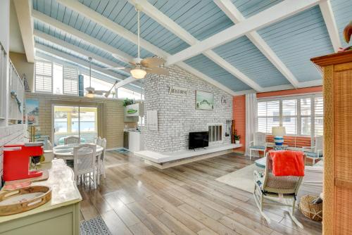 Ormond Beach Home with Pool - Walk to Ocean! in Ormond Beach, USA