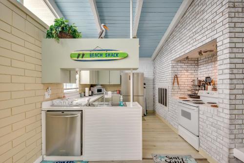 Ormond Beach Home with Pool - Walk to Ocean! in Ormond Beach, USA