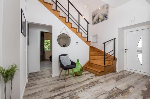 Luxury Villa Susanj in มิโฮติซิ