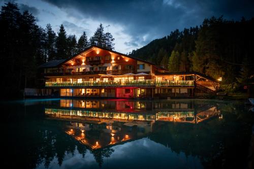 Lago della Creta - Hotel - San Vigilio di Marebbe / St Vigil in Enneberg