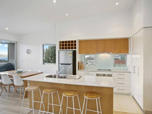 Bay Vue - Absolute Oceanviews