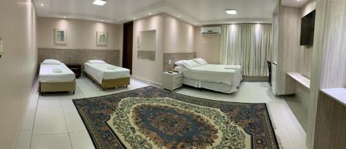 3 twin beds