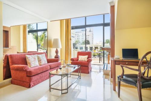 Duplex Suite with Garden View image 2