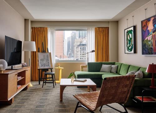 One Bedroom King Suite