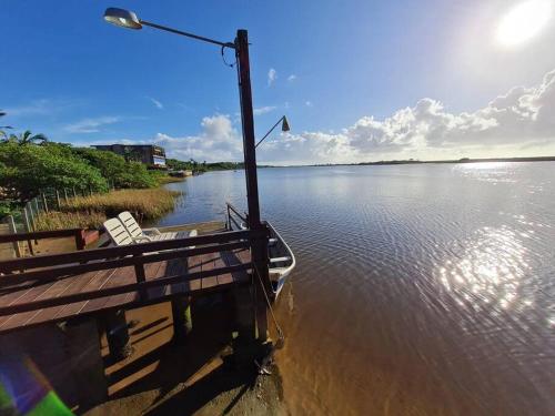 LINDO SOBRADO COM 7 QUARTOS NA BARRA DO ITAPOCU