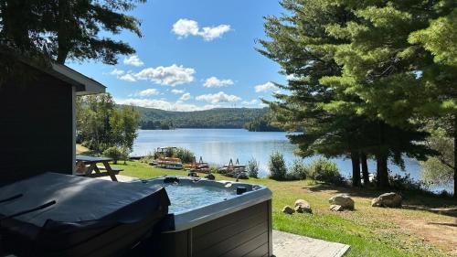 Chalet le Huard directement au bord du lac