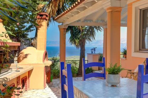 Villa Kitrini- stunning views, a home away from home, near Kassiopi