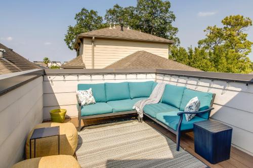 Houston Home with Rooftop Patio and Downtown Views! in Houston, USA