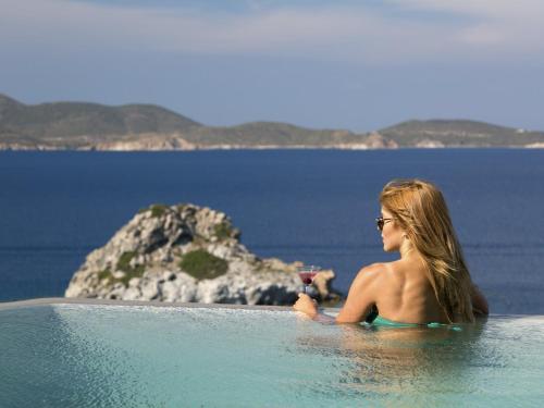Eirini Luxury Hotel Villas - image 3