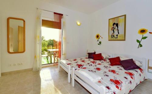 Apartment Daria with Private Pool - image 14
