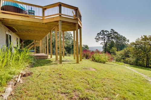 Mountain Home Retreat with Balcony and Lake Views!