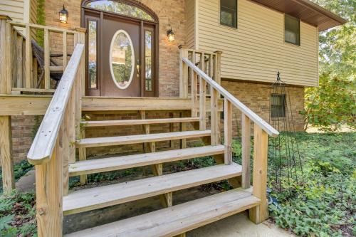 Mountain Home Retreat with Balcony and Lake Views!