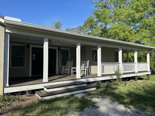The Cottage at Broad Hill Run Farm in Lenoir City, USA