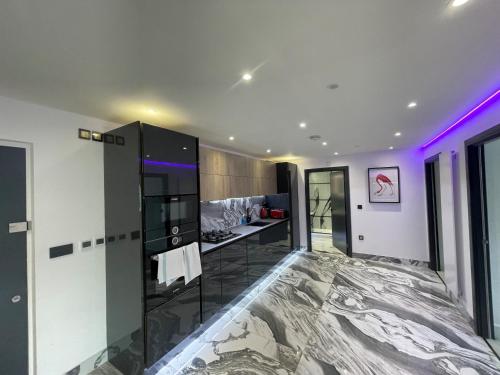 Modern And Stylish Penthouse Apartment Next To Maidenhead Golf Course