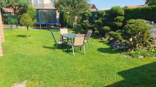 สวน, U Jelínků (U Jelinku) in เนซเวสติเซ