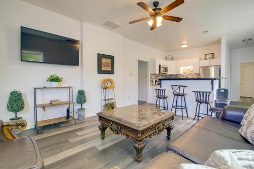 Centrally Located Memphis House 2 Mi to Beale St! in Memphis, USA