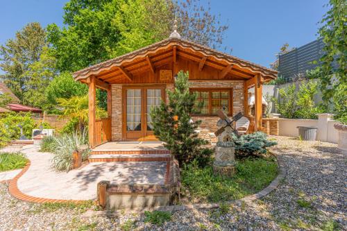 Montevrain Cottage - Location, gîte - Montévrain